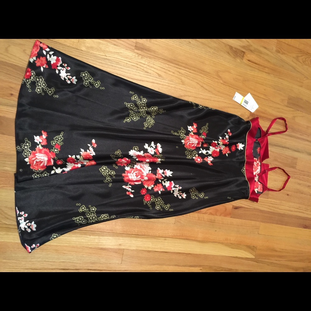 Jones New York Intimates - Holiday Floral - Picture 2 of 4